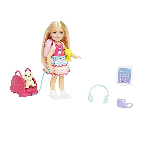 Barbie-Spielzeug, Chelsea-Puppe und Accessoires, Reiseset mit Hündchen und 6 Teilen, einschließlich Hundetragekorb, HJY17 im Sale