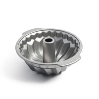 Thumbnail for KitchenAid Bakeware Gugelhupfform aus Aluminium in der Farbe Silber-Grau, Maße: 24cm x 24cm x 11,6cm, CC003297-001 im Sale