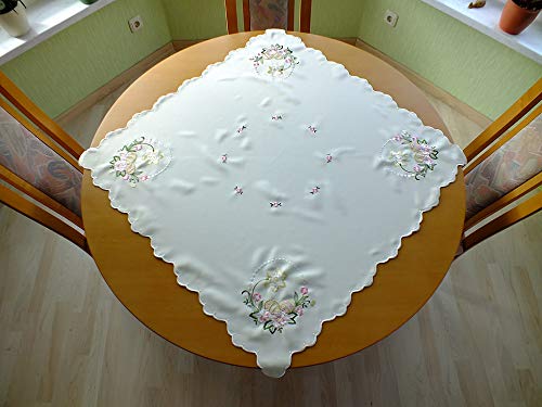 Plauener Spitze Deckchen (No. 1209) 'Osternest' 80 x 80 cm eckig im Sale