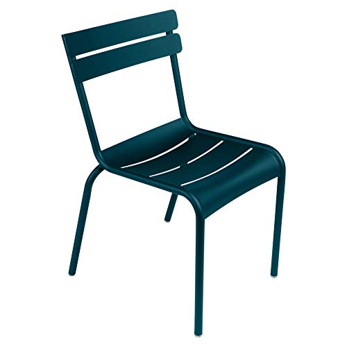 Fermob Luxembourg Stuhl aus Aluminium in der Fabe Acapulcoblau 88 x 49 x 57 cm, Sitzhöhe 49 cm im Sale