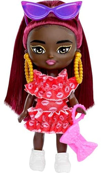 Thumbnail for Barbie Extra Mini Minis, Extra Mini Minis Schwarze Barbiepuppe mit roten Haaren, rotem Kleid, Handtasche mit Schleife, Sonnenbrille und anderem Barbiezubehör, Geschenk für Kinder ab 3 Jahren,HLN47 im Sale