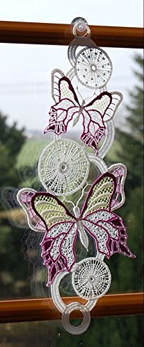 Modespitze Fensterbild PLAUENER SPITZE 17x38 cm + Saugnapf Schmetterling Lila Frühlingsbote Spitzenbild Fensterdeko Sommer im Sale