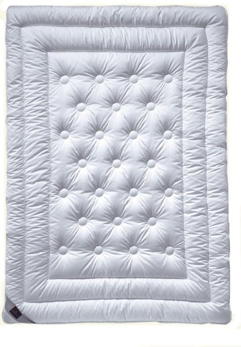 Billerbeck Bettdecke Belair – 155 x 200 cm – leichte Ganzjahresdecke – atmungsaktive Decke für das ganze Jahr im Sale
