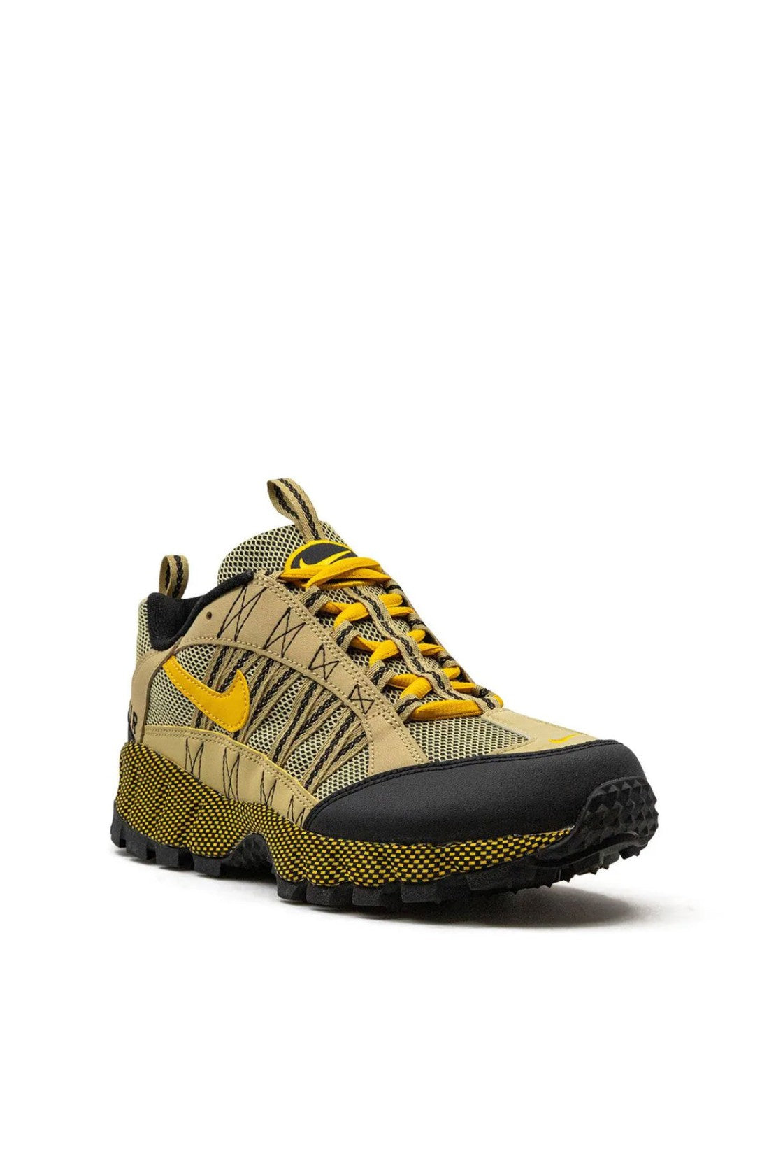 Nike Air Humara QS Wheat Grass Sneakers im Sale