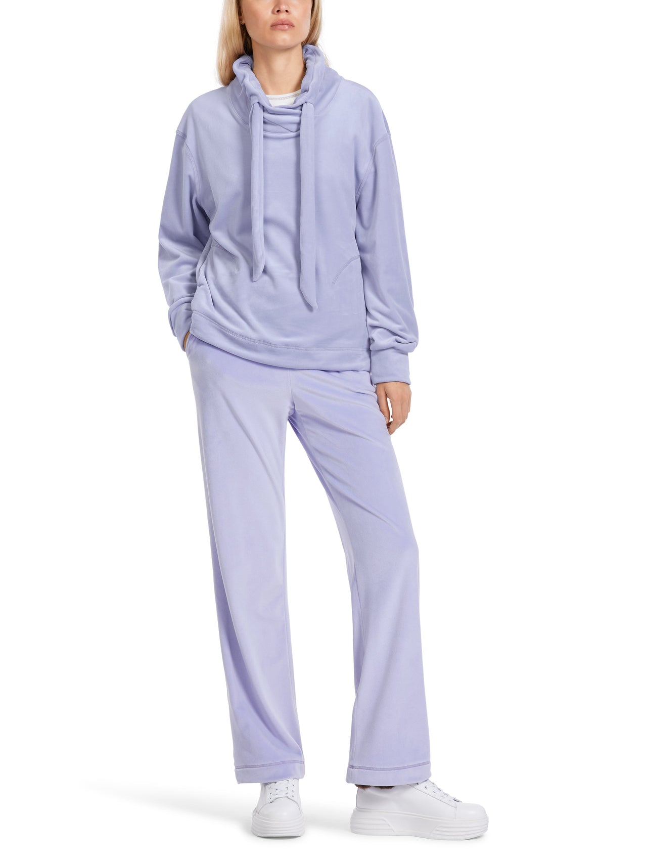 Marc Cain Weiches Sweat-Shirt im Sale