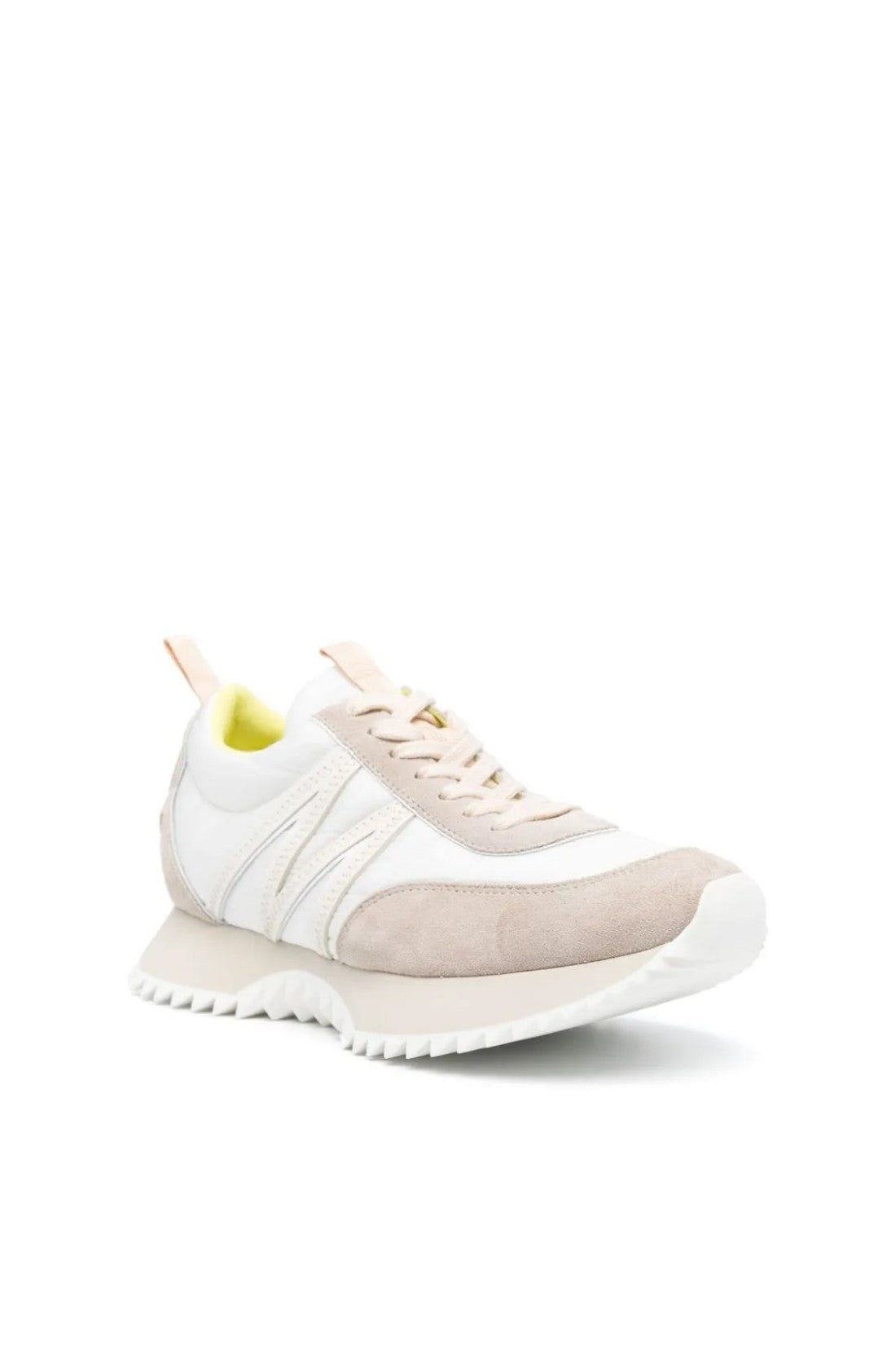 Moncler Pacey Logo Sneakers im Sale